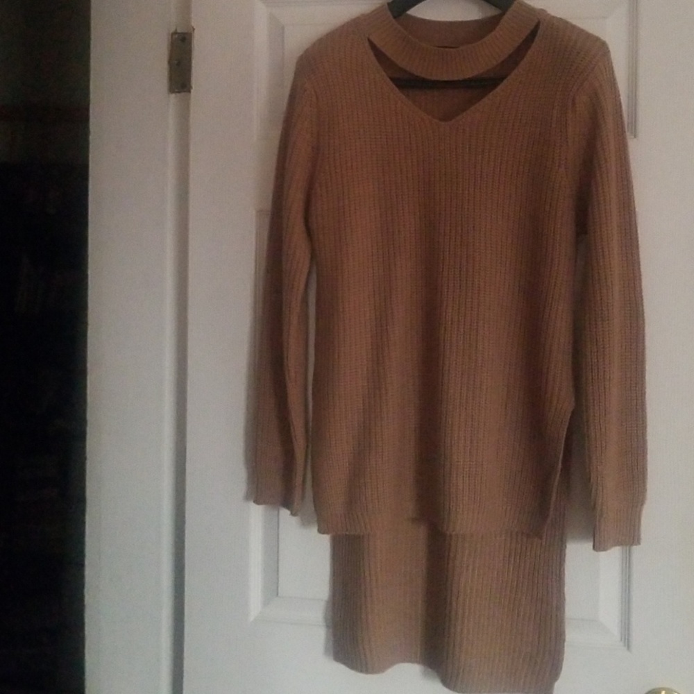 Love by Chelsea  light sweater